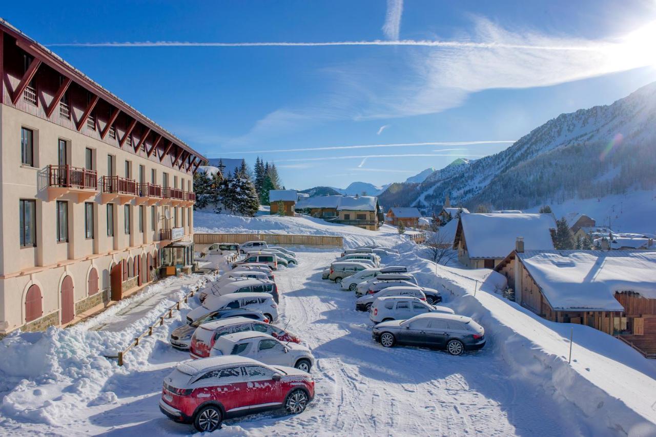 Vtf Le Grand Hotel Montgenèvre Exteriér fotografie